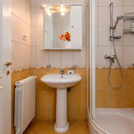 Holiday home Awesome In With Outdoor Swimming Pool Pula