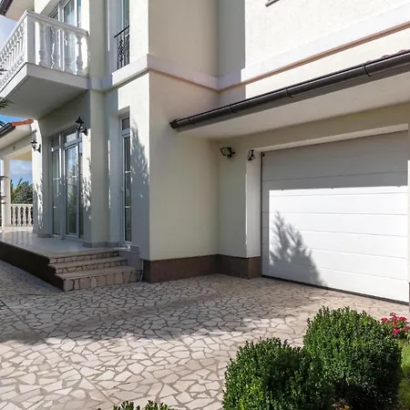 Awesome In With Outdoor Swimming Pool Holiday home Pula