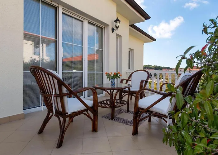 Vakantiehuis Beautiful In Pula